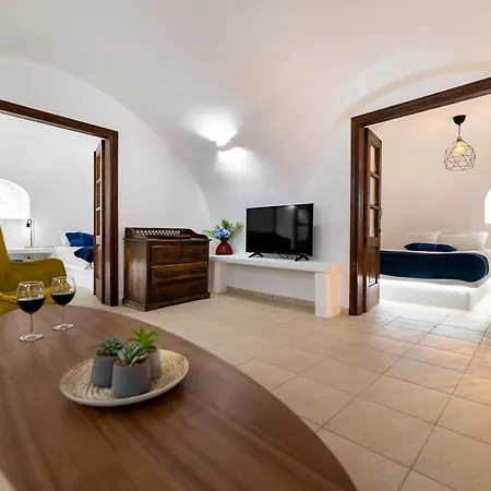 Holiday home Iridanos Cave House